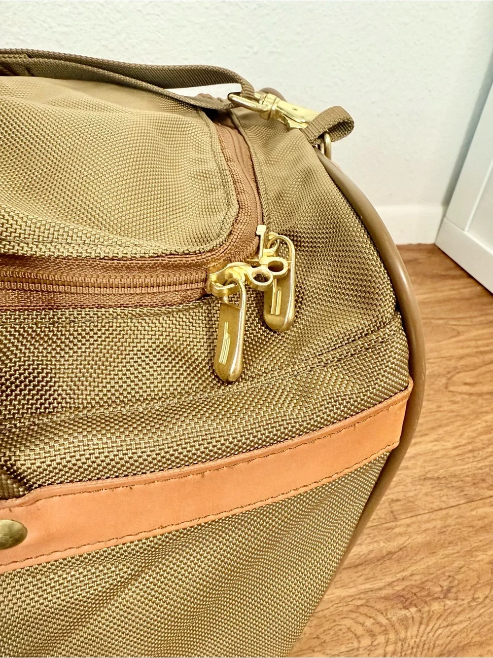 Hartmann Vintage Tan Ballistic Nylon Duffel/Weekender Bag